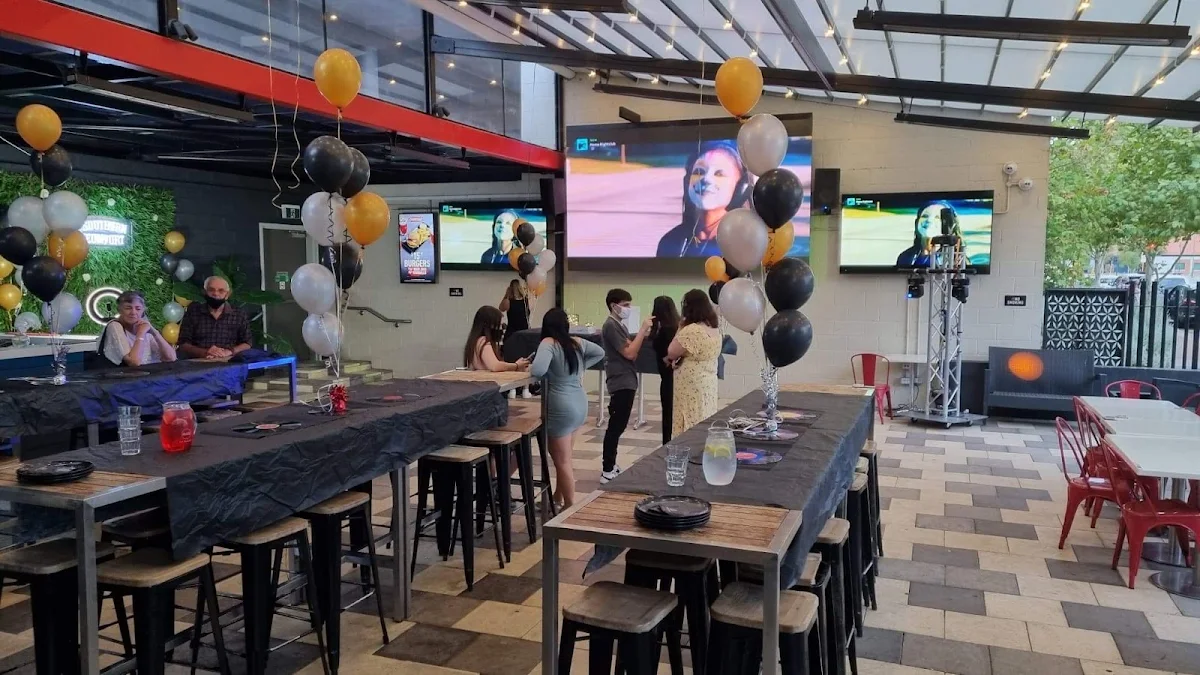 Vibe, The Sporting Globe Bar & Grill Rockingham