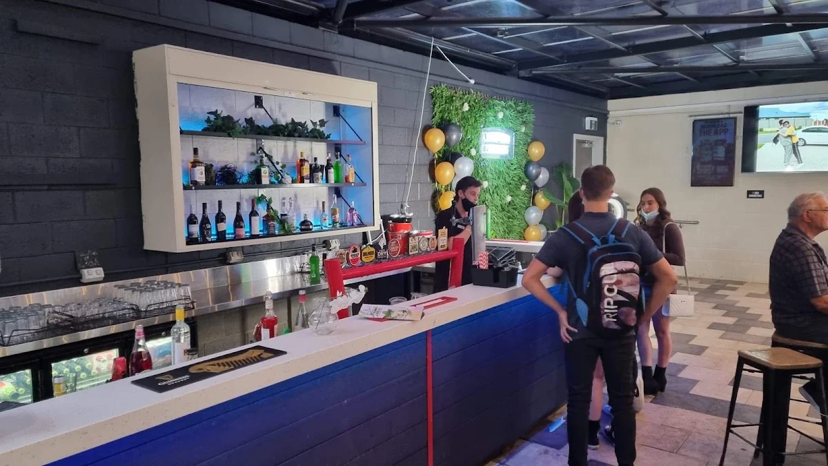 Vibe, The Sporting Globe Bar & Grill Rockingham