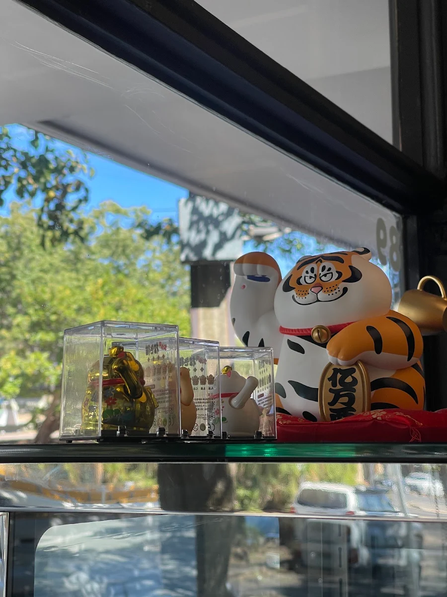 Vibe, SPILL THE BEANS CAFE