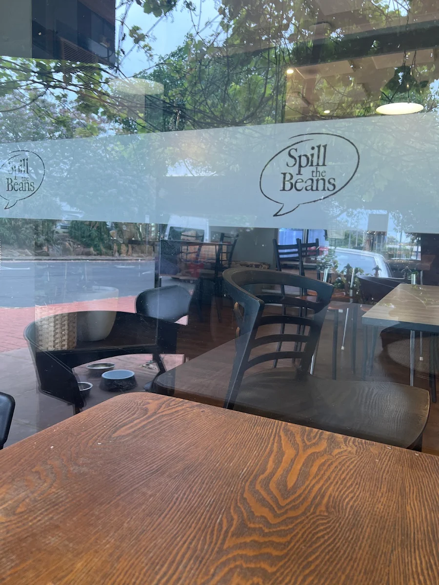 Vibe, SPILL THE BEANS CAFE
