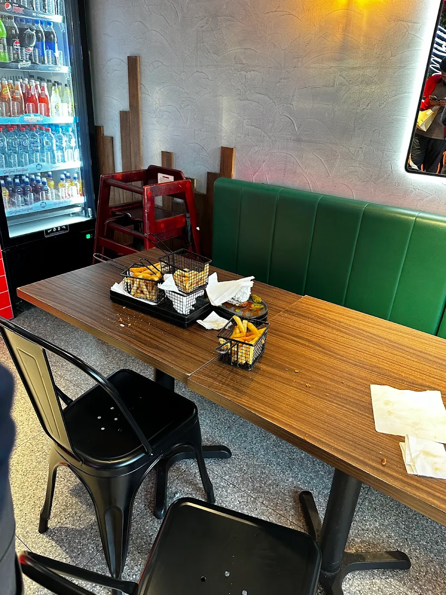 Vibe, Burgertory (Caroline Springs)