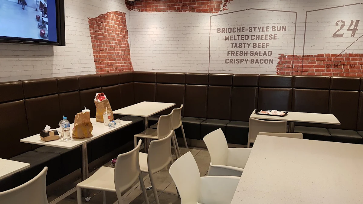 Vibe, McDonald's William Street