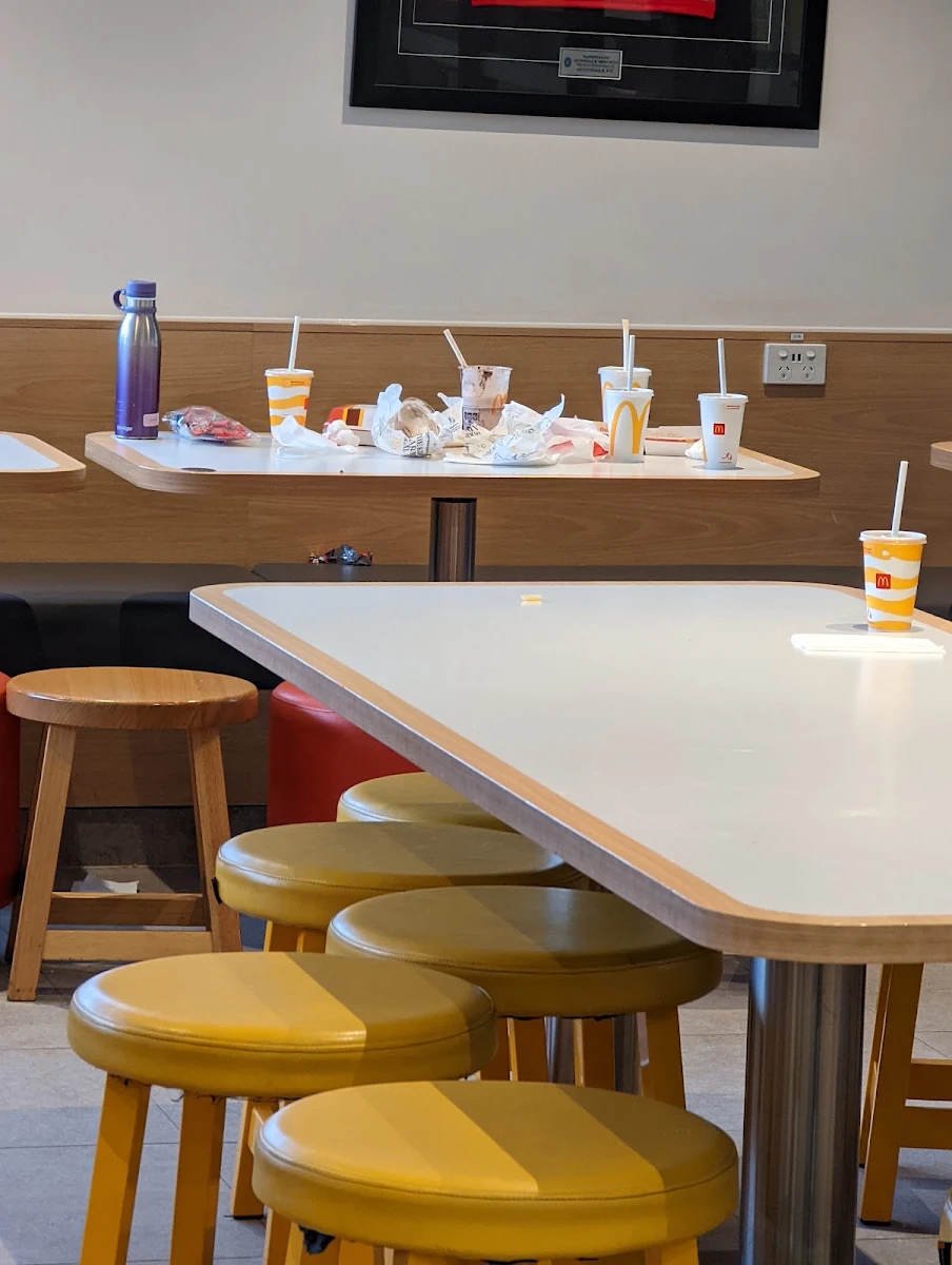 Vibe, McDonald's Avondale Heights