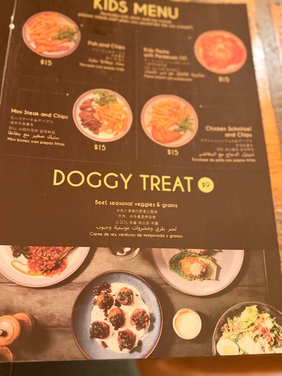 Menu, Village Crown