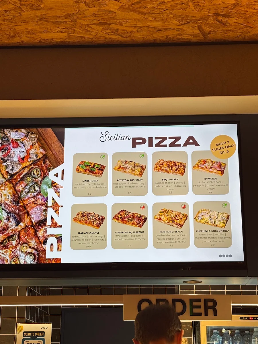 Menu, Spago The Galeries