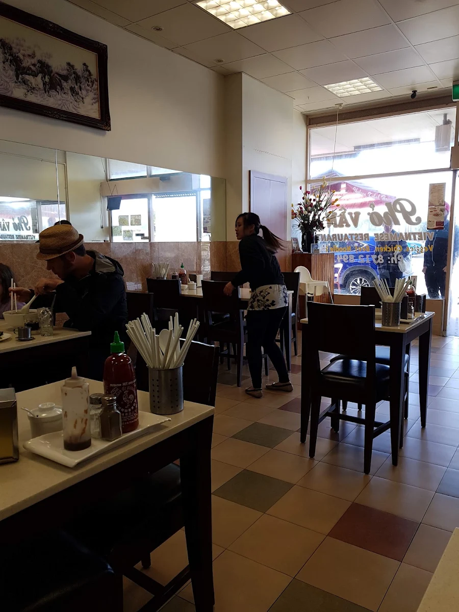 Vibe, Pho Van