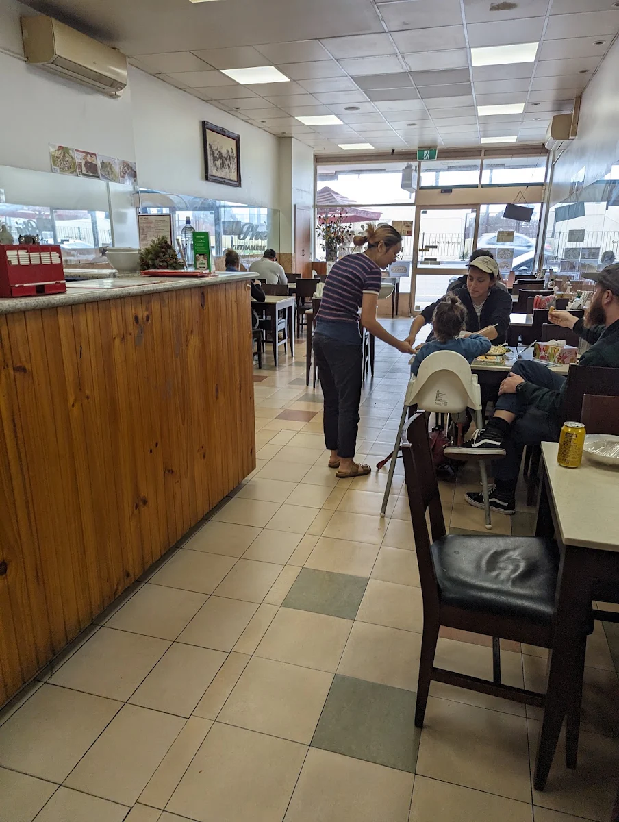 Vibe, Pho Van