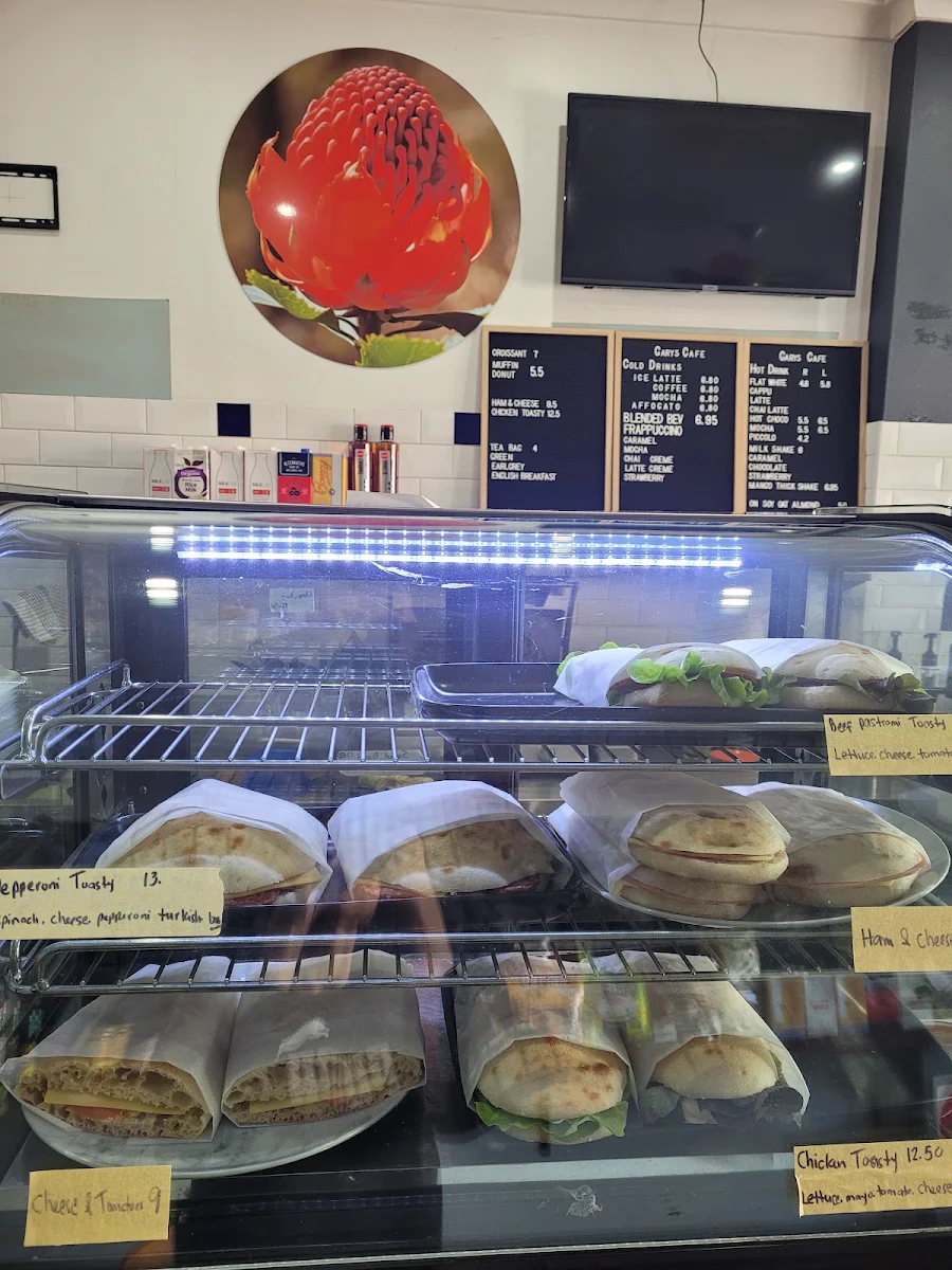Vibe, Gary's Cafe