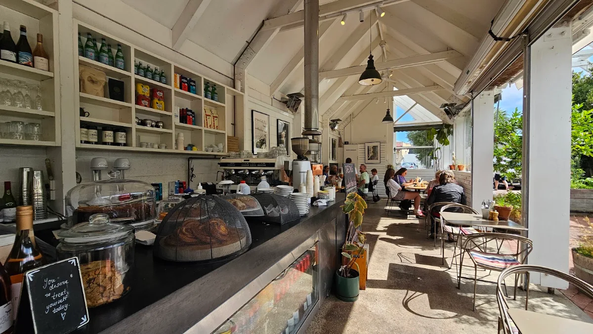 Vibe, The Sisters Kitchen Garden Cafe