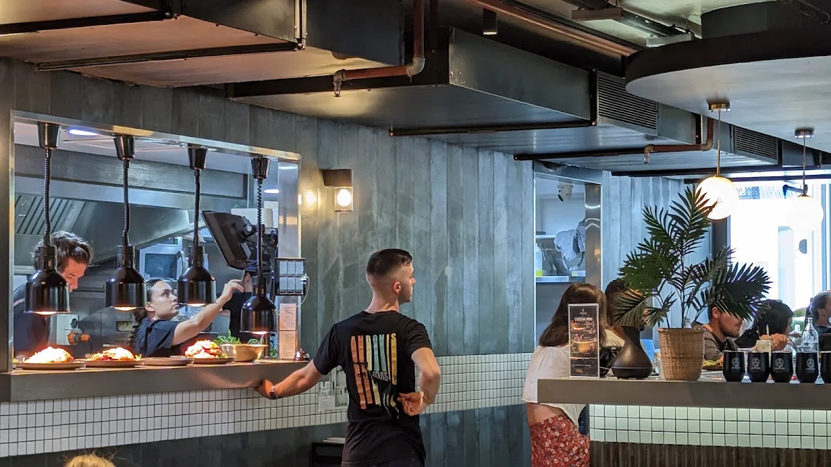 Vibe, Andonis Cafe & Bar, Fortitude Valley