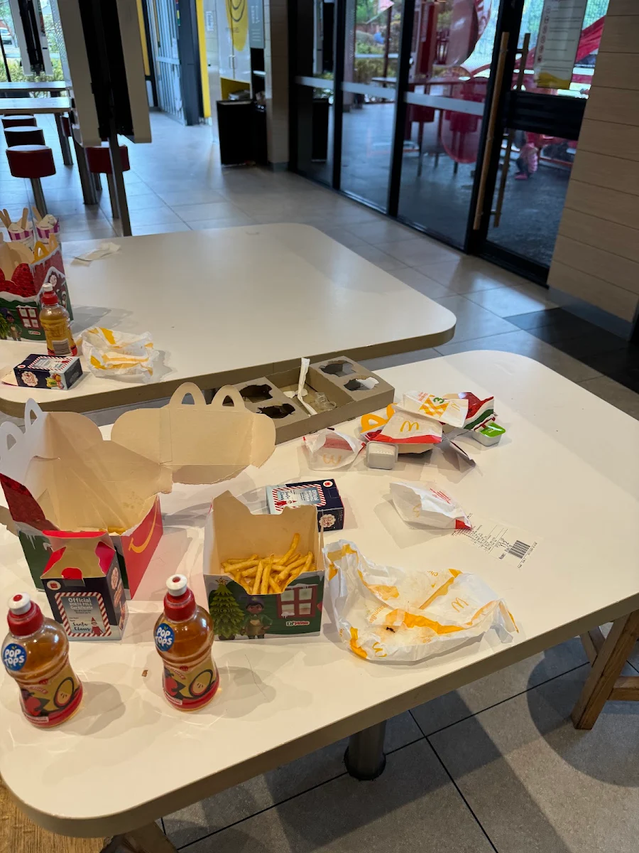 Food & drink, McDonald's Craigieburn North