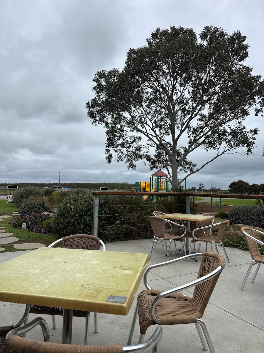 Vibe, Caldermeade Farm & Cafe
