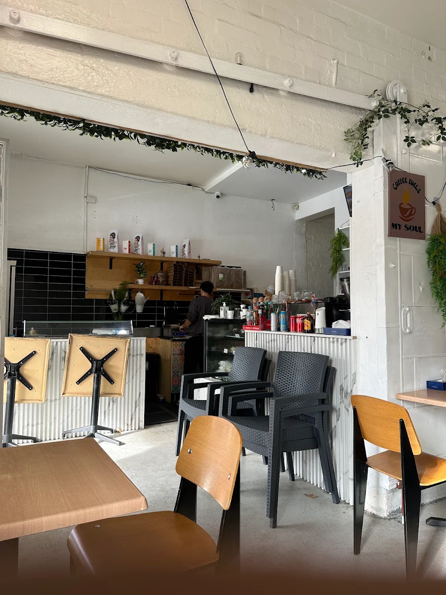 Vibe, Two Dot Social