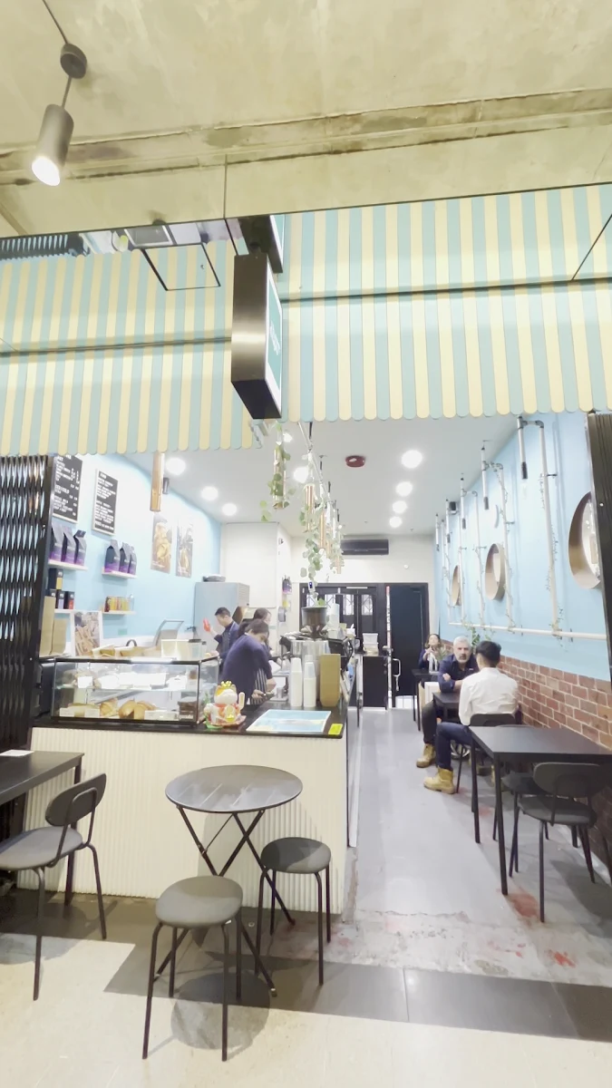 Vibe, Three Drops Coffee & Sandwich
