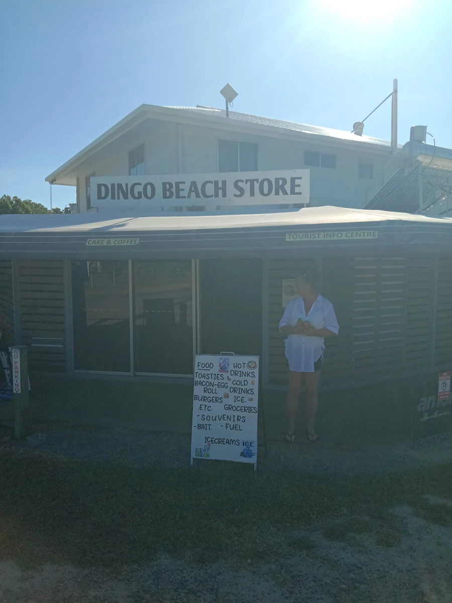 Menu, Dingo Beach Store
