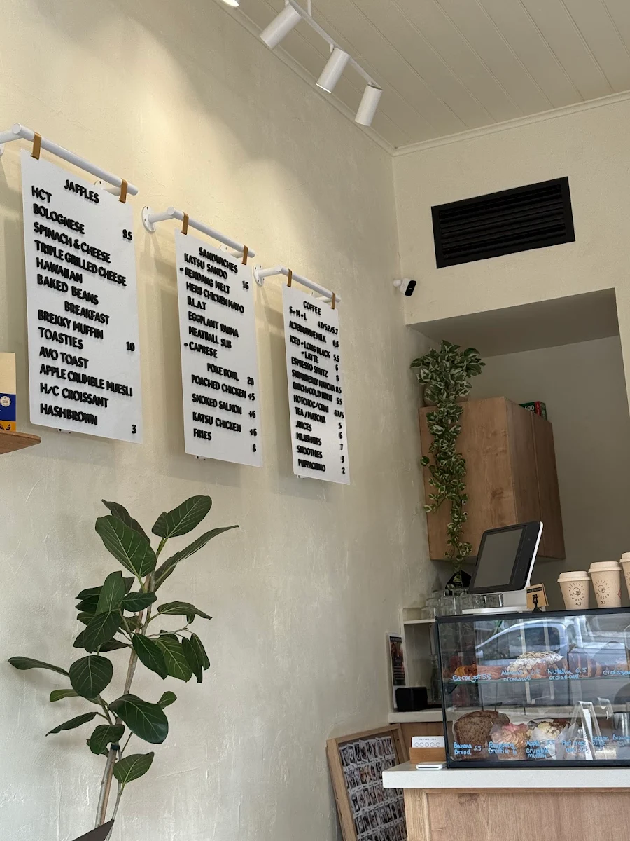 Menu, Little Quarter