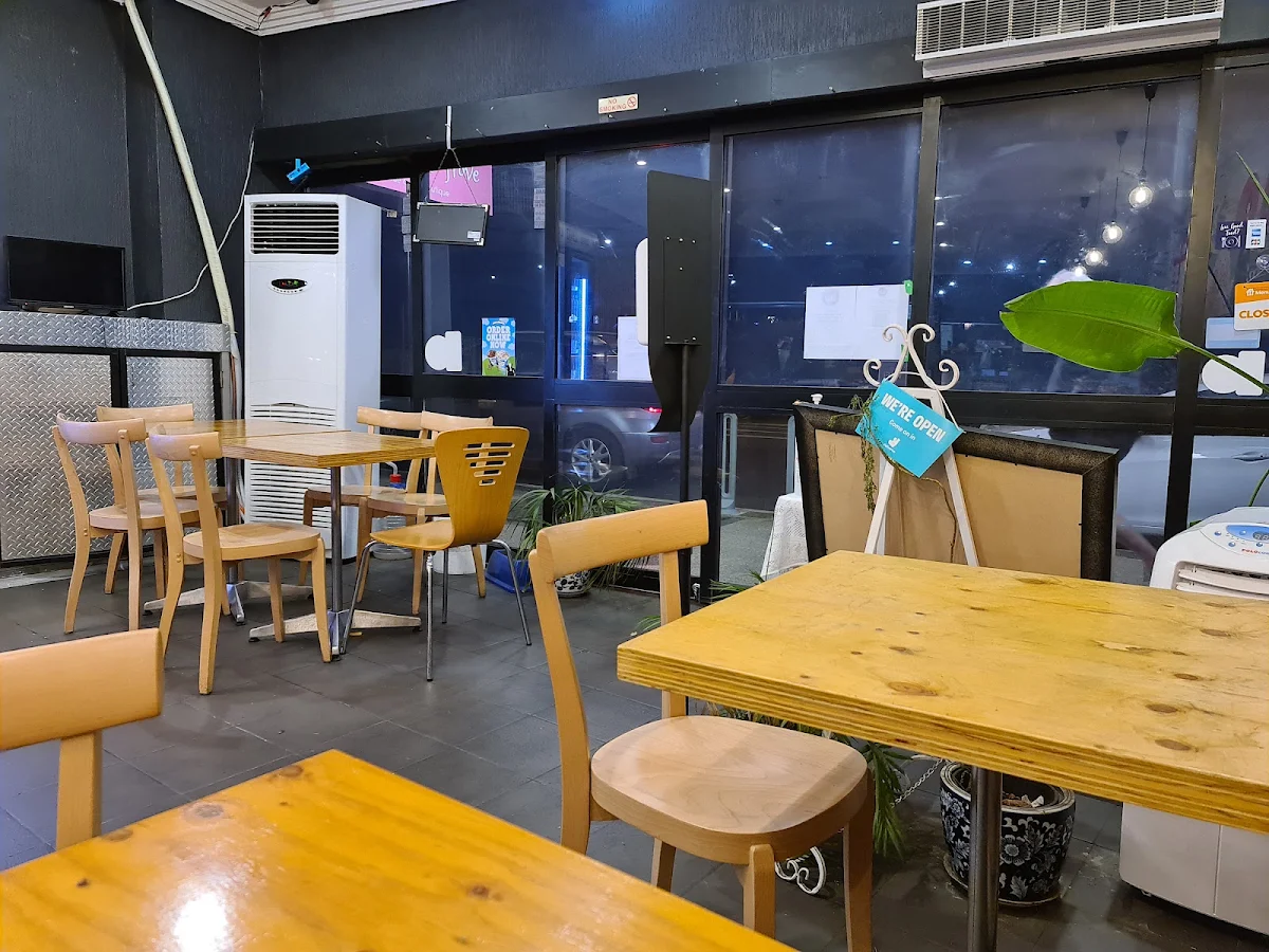 Vibe, Koshigaya Kitchen