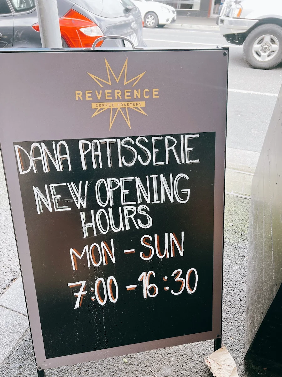 Menu, Dana Patisserie