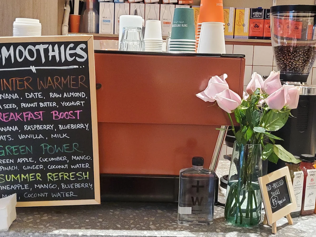 Menu, Dana Patisserie