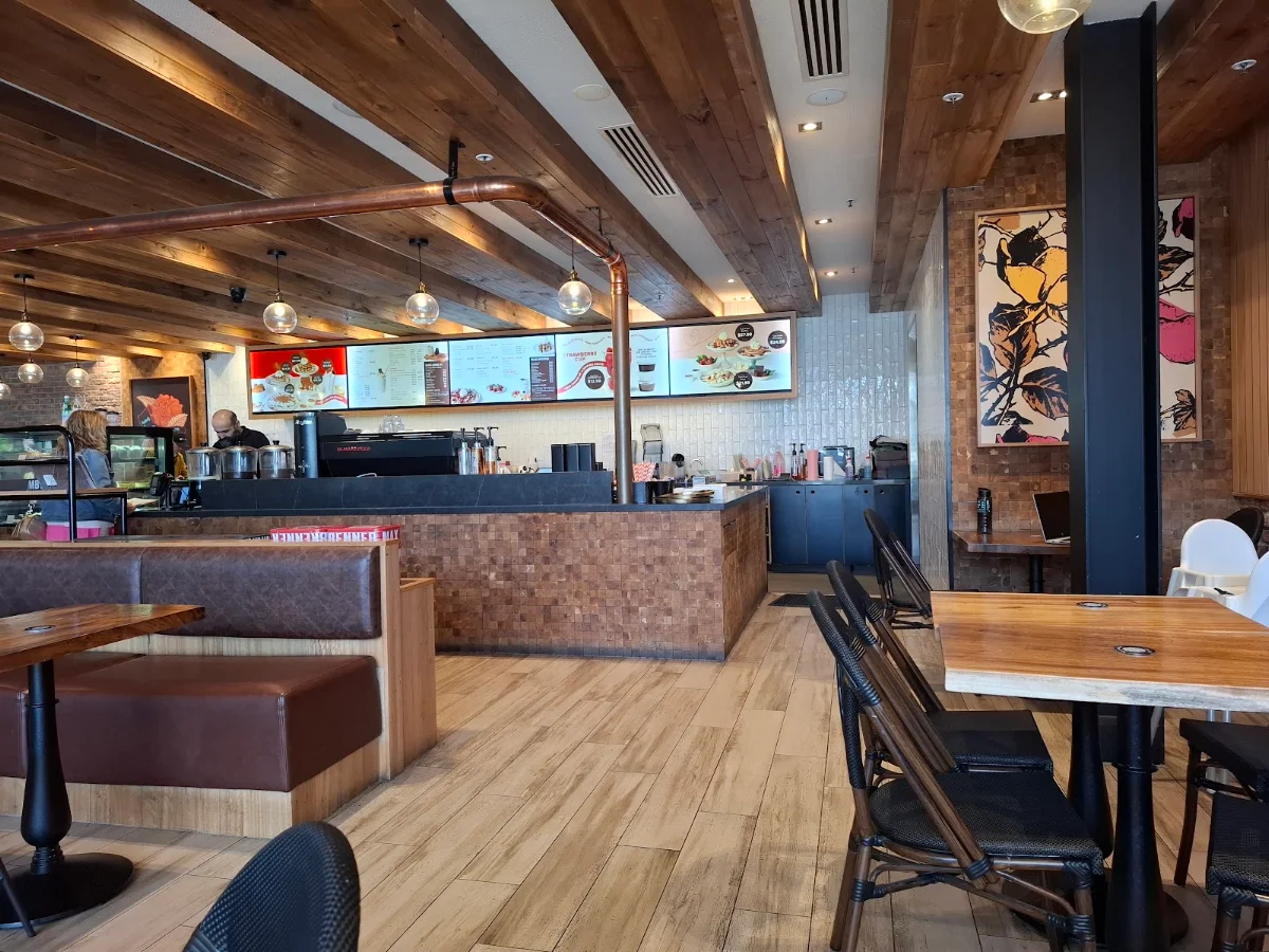 Vibe, Max Brenner - Belconnen