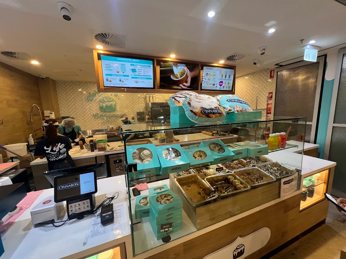 Vibe, Cinnabon The Galeries