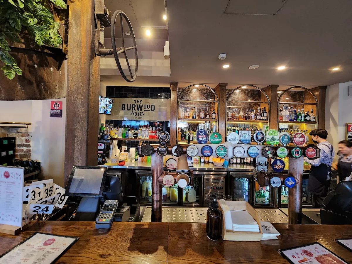 Vibe, The Burwood Hotel