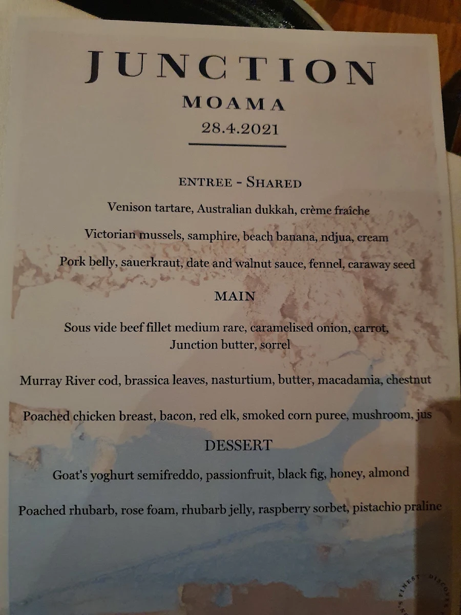 Menu, Junction Moama