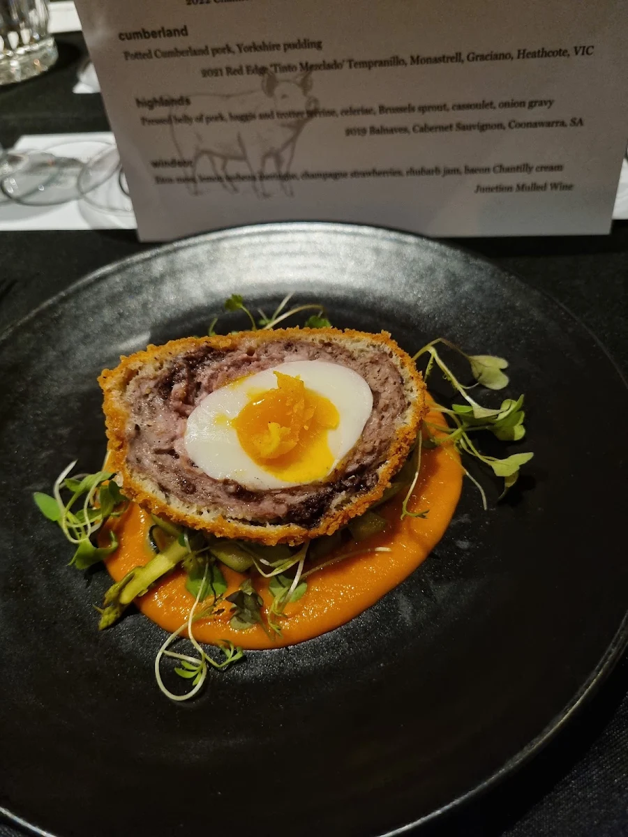 Menu, Junction Moama