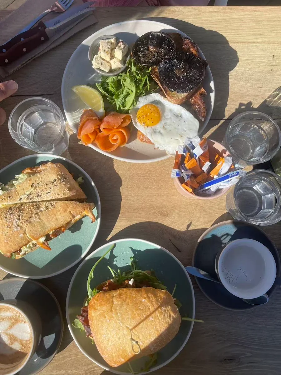 Food & drink, Kattalinas On the Marina