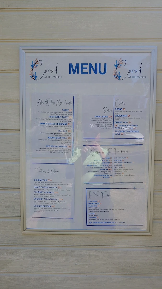Menu, Kattalinas On the Marina