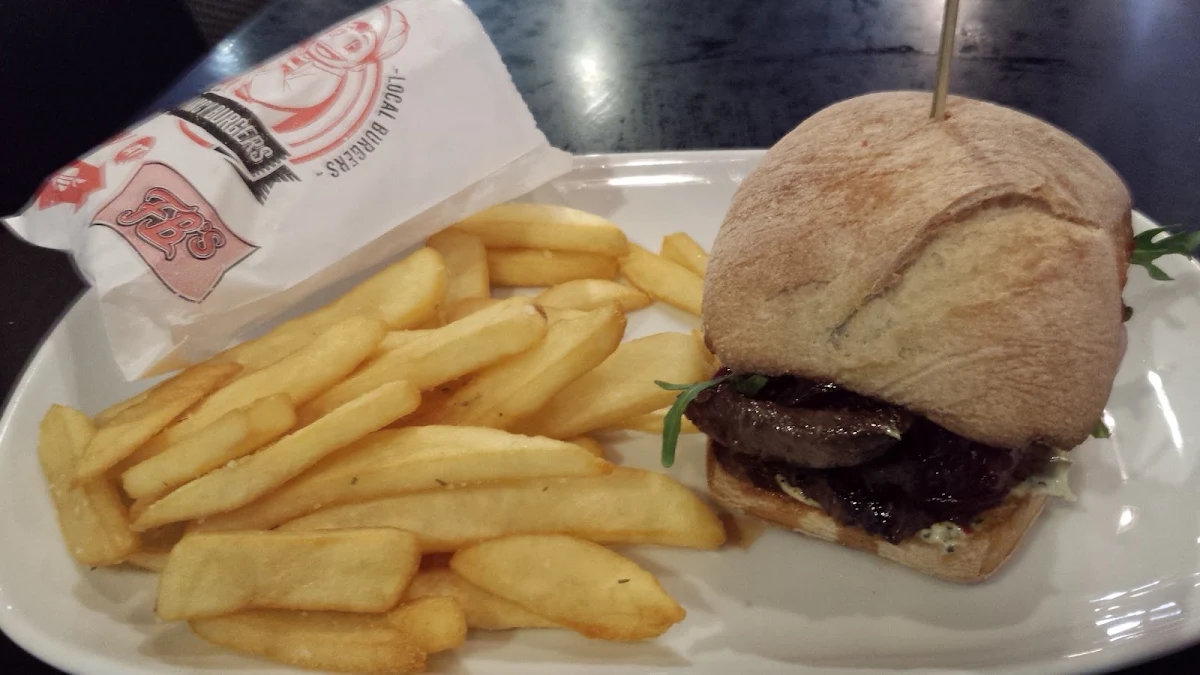 Food & drink, FB's Fancy Burgers