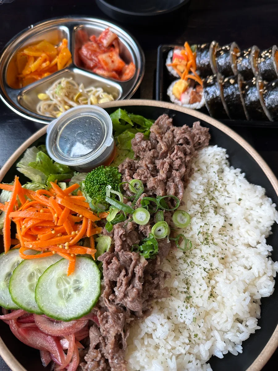 Food & drink, Dong Dae Moon