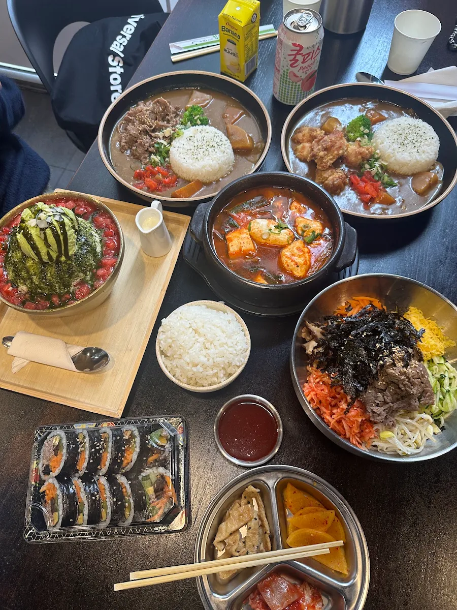 Food & drink, Dong Dae Moon