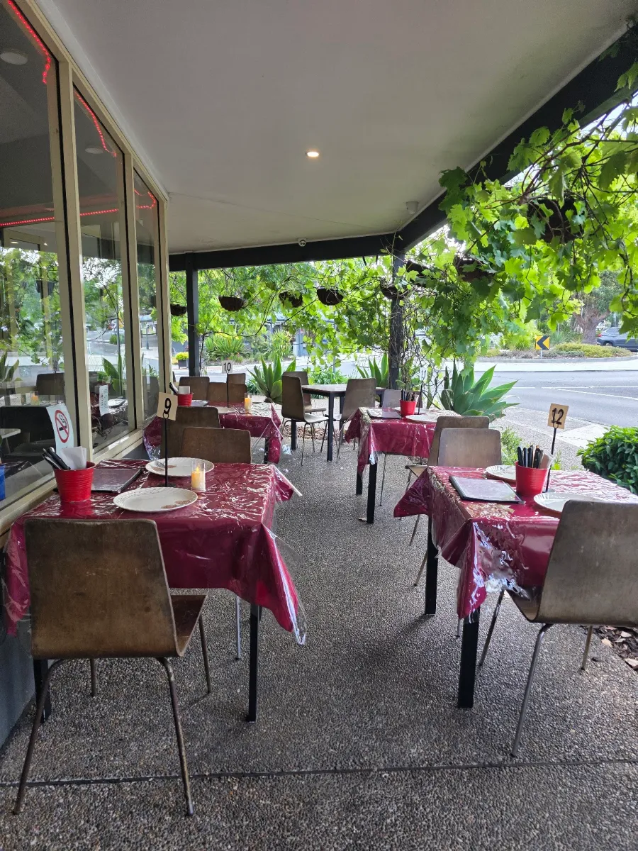 Vibe, CHEF'S SIGNATURE Cafe & Indian Restaurant