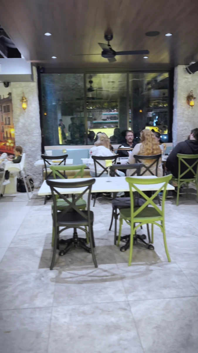 Vibe, La Bello Pizzeria Cooking with Passion