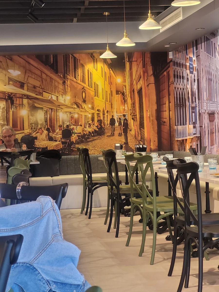 Vibe, La Bello Pizzeria Cooking with Passion