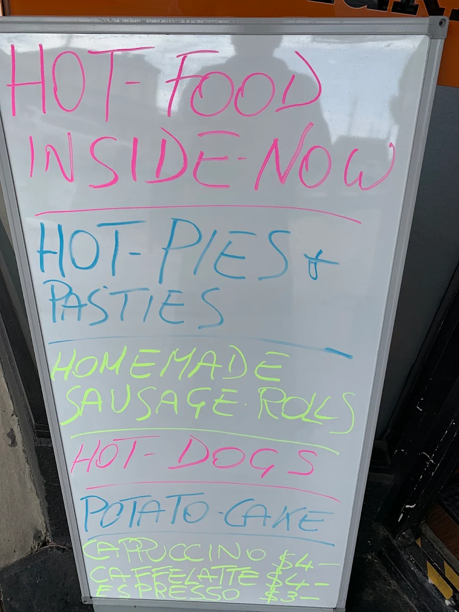 Menu, Puccis Rosticceria & Caffe