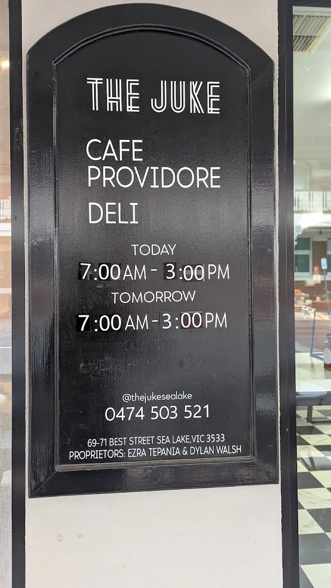 Menu, The Juke