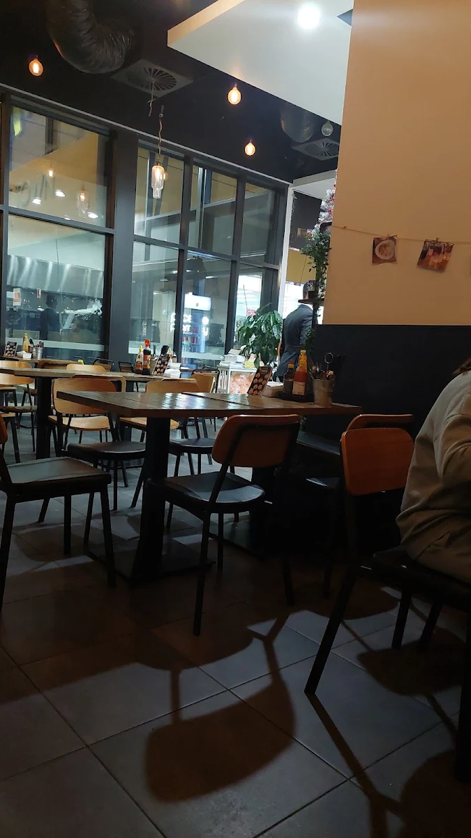 Vibe, Noi Noi Vietnamese Restaurant in Casey