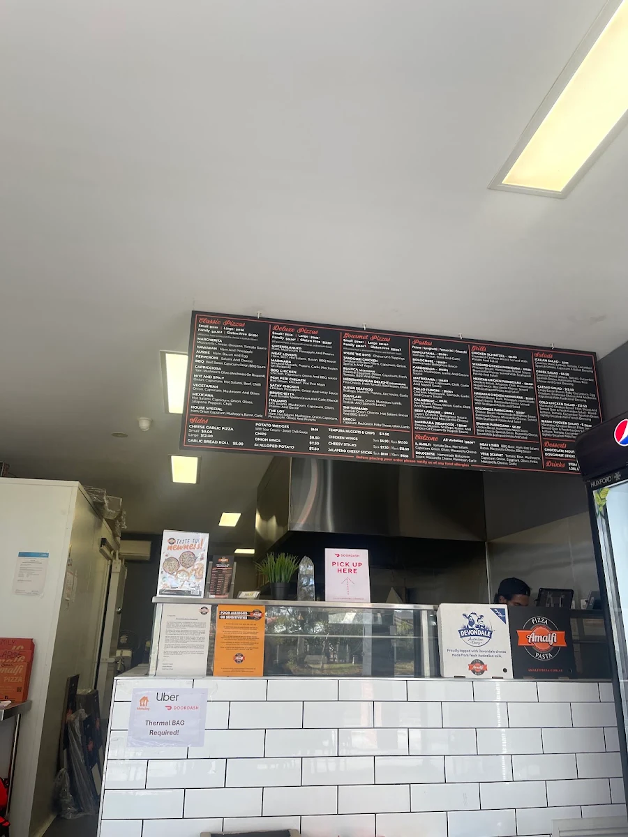 Menu, Amalfi Pizza & Pasta Mill Park