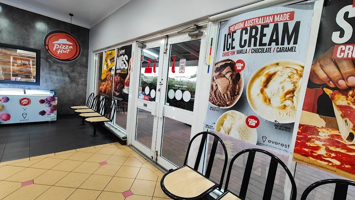 Menu, Pizza Hut Geraldton