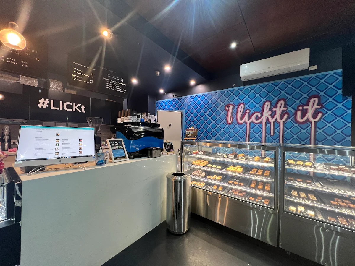 Vibe, Lickt Ashburton