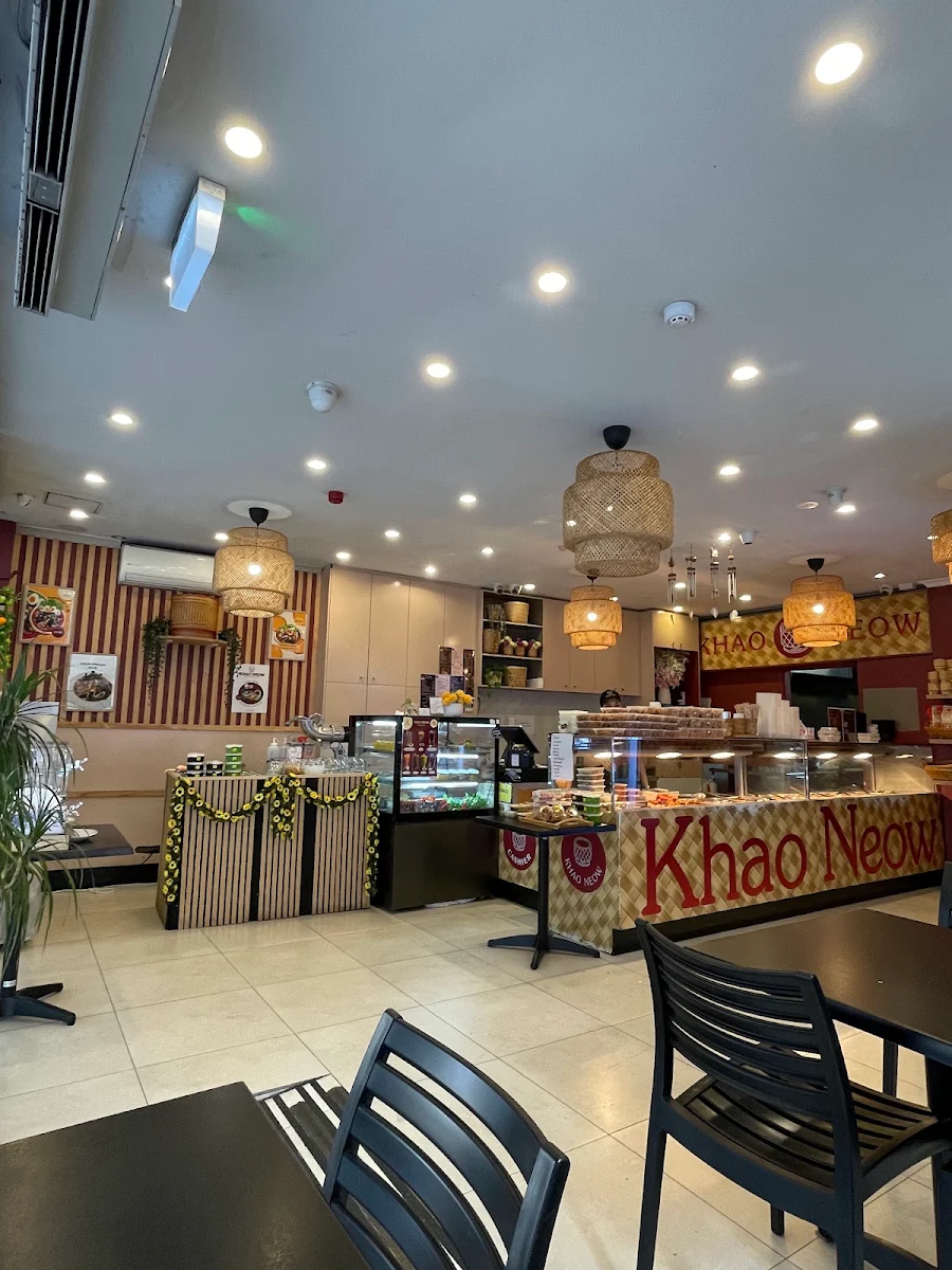 Vibe, Khao Neow Thai Street Food