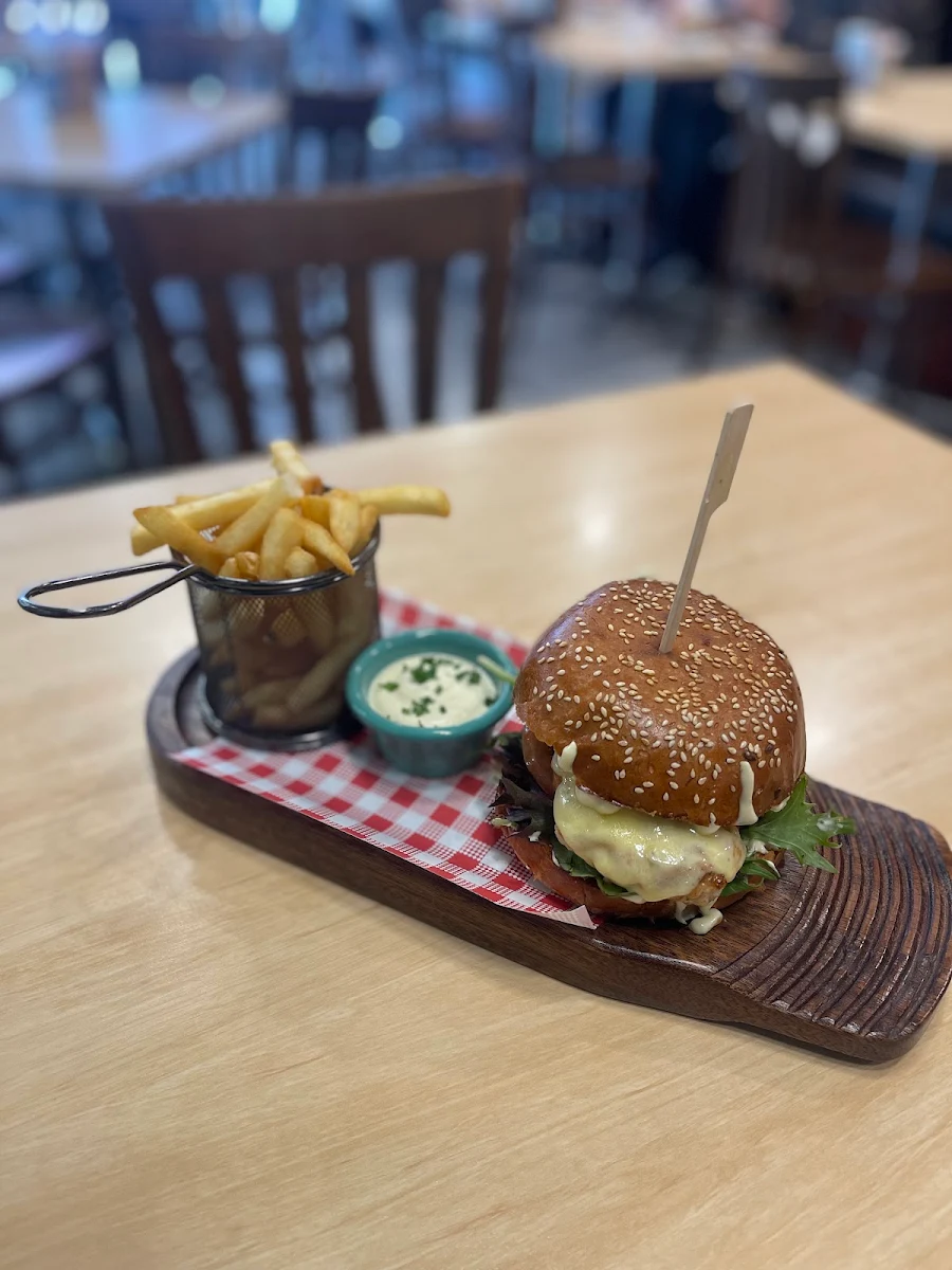 Food & drink, Lil Kitch