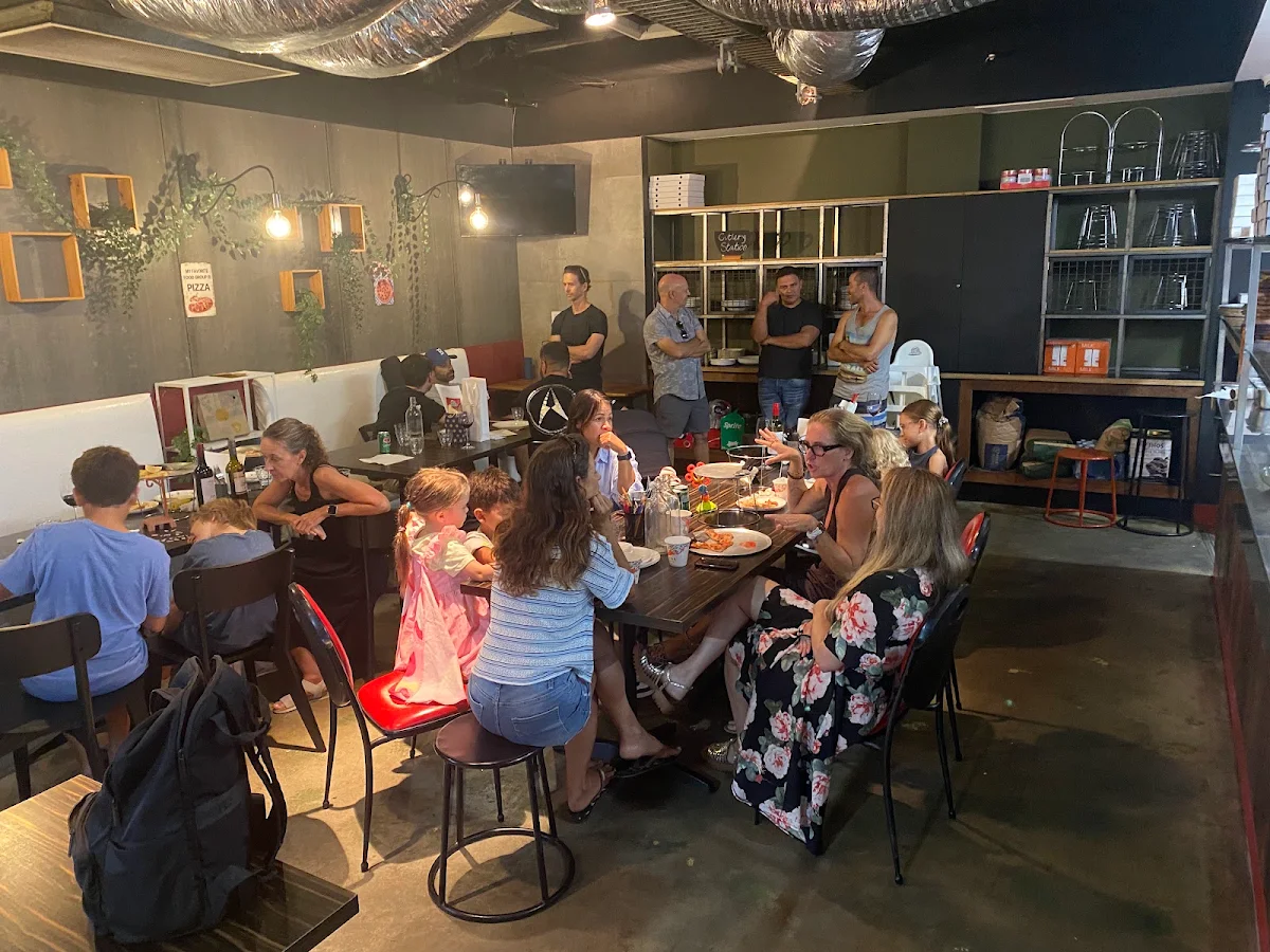 Vibe, Don Raphaello Pizzeria Mt Hawthorn
