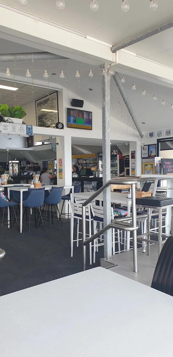 Vibe, Kirra Beach Surf Club