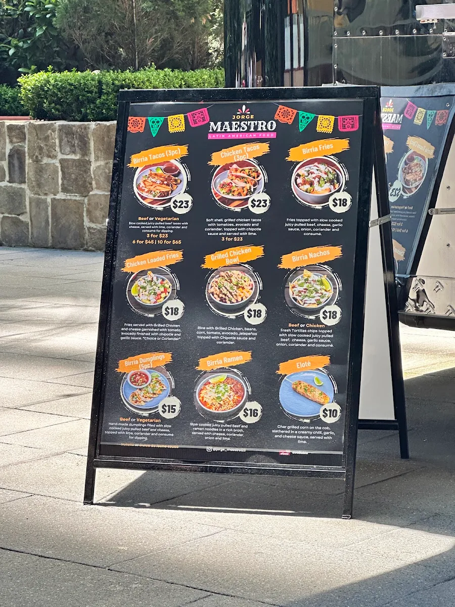 Menu, Jorge Maestro