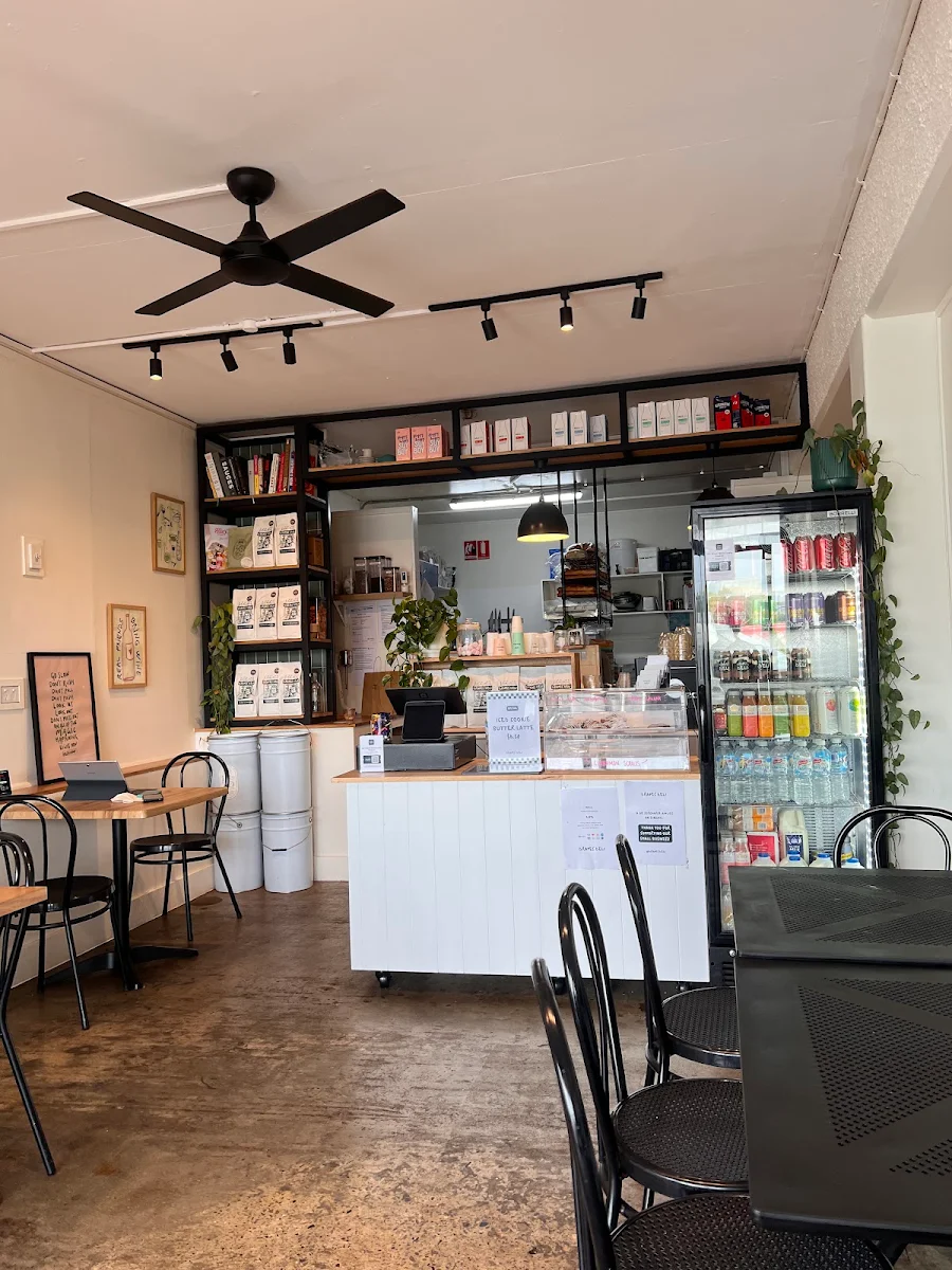 DRAPES DELI cover