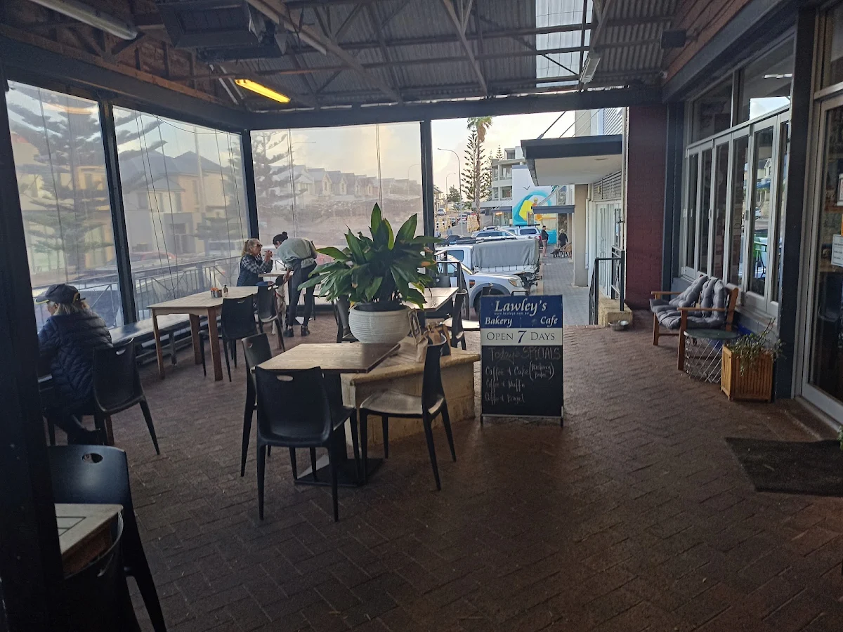 Vibe, Lawley's Bakery Cafe