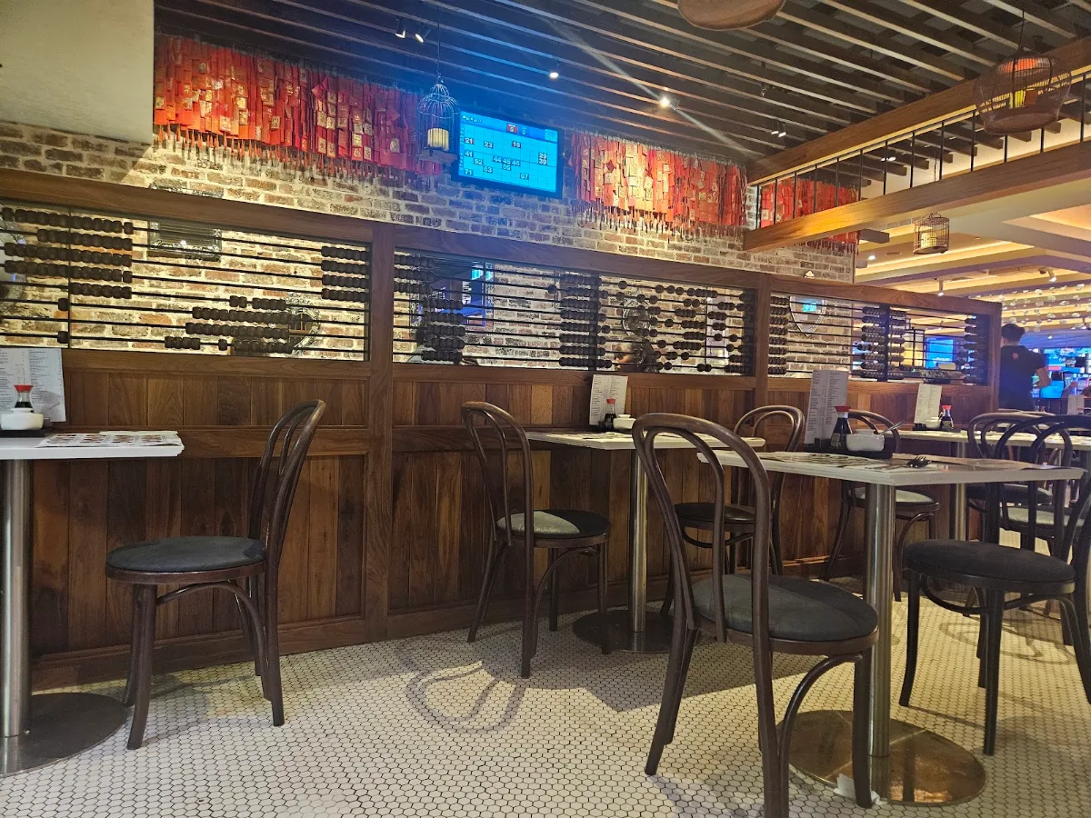 Vibe, 88 Noodle Bar